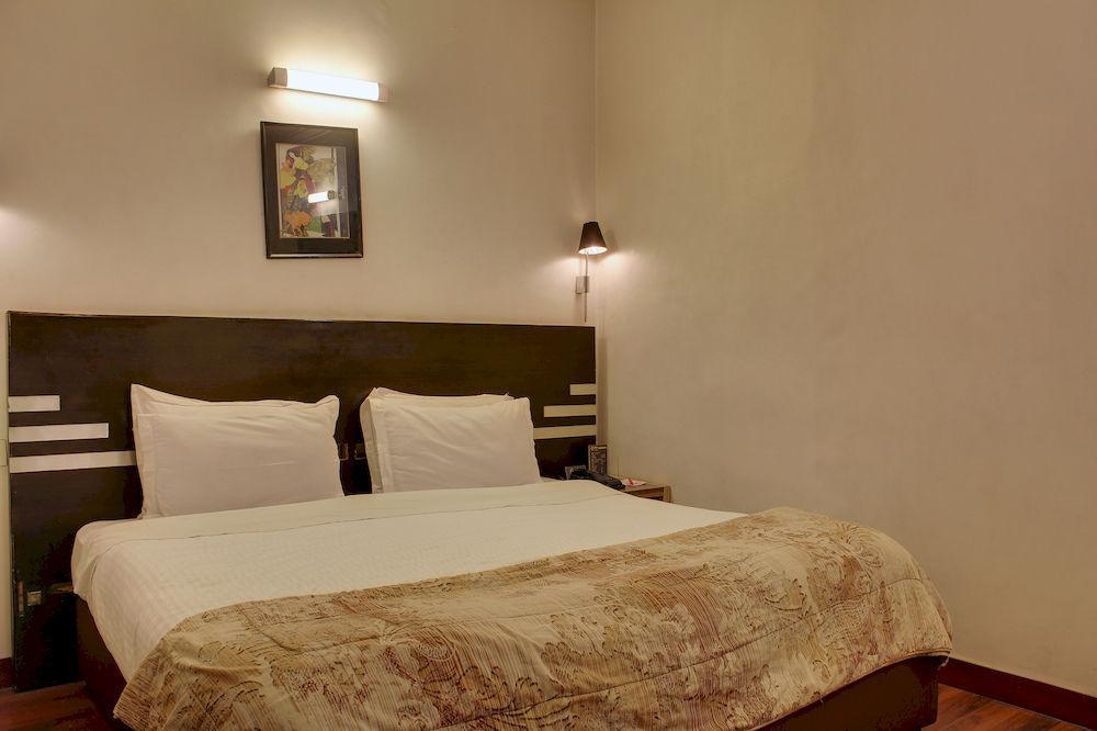 Oyo 358 Sarojini Nagar Otel Yeni Delhi Dış mekan fotoğraf