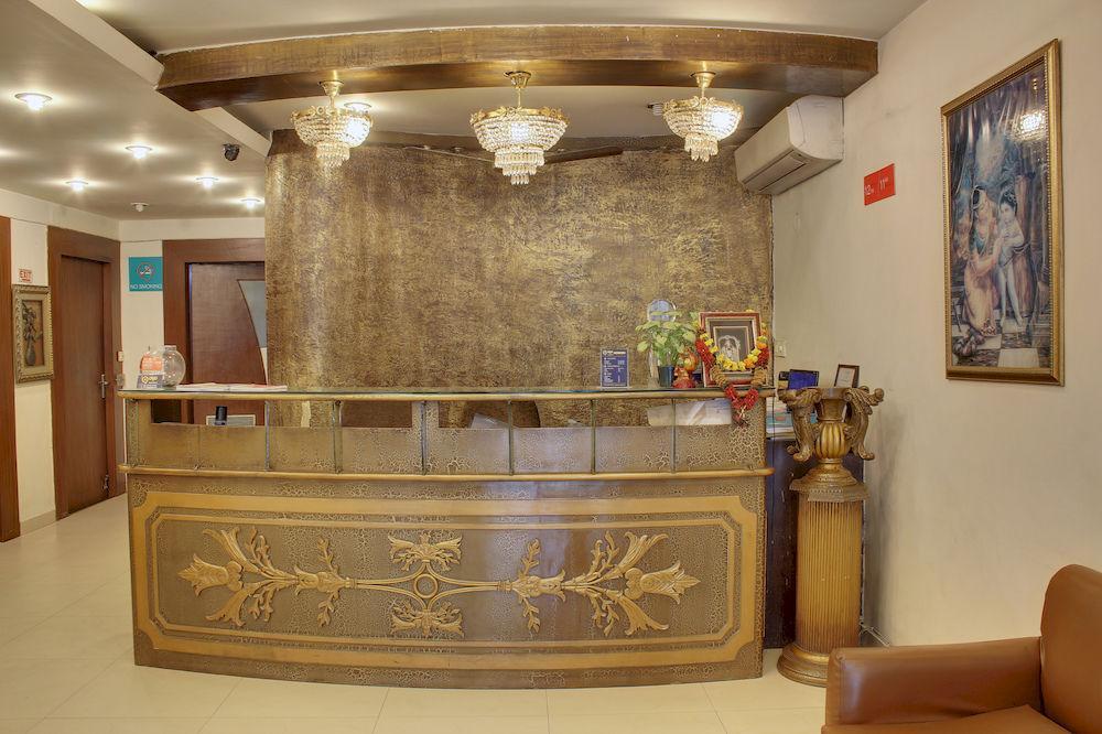 Oyo 358 Sarojini Nagar Otel Yeni Delhi Dış mekan fotoğraf