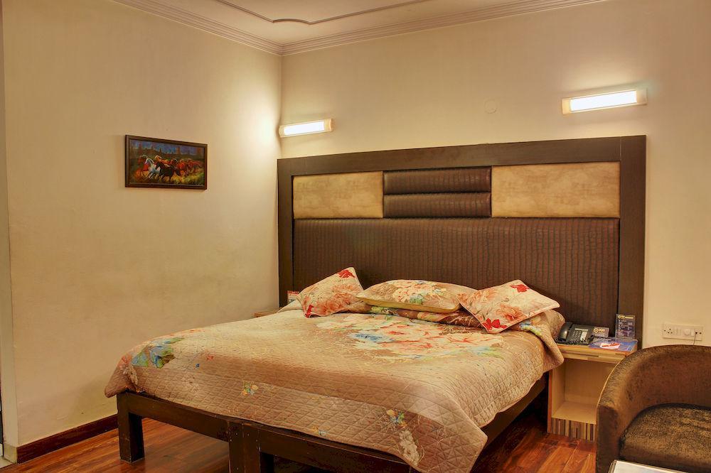 Oyo 358 Sarojini Nagar Otel Yeni Delhi Dış mekan fotoğraf